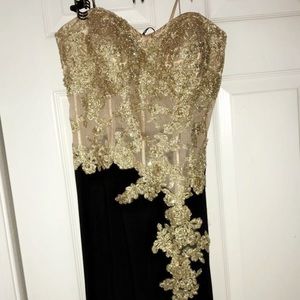 new, strapless prom dress!!